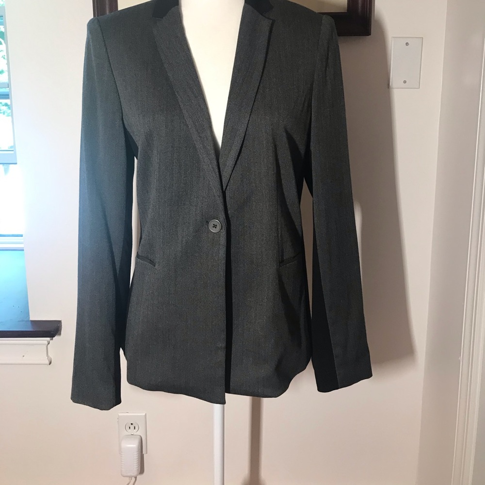 Tahari Blazer